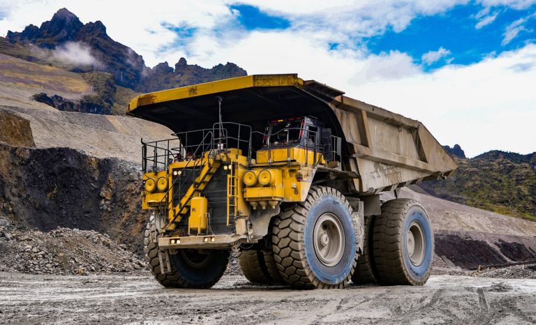 Yellow,Dump,Truck,,Heavy,Duty,Cat,,Truck,Mining,Activities